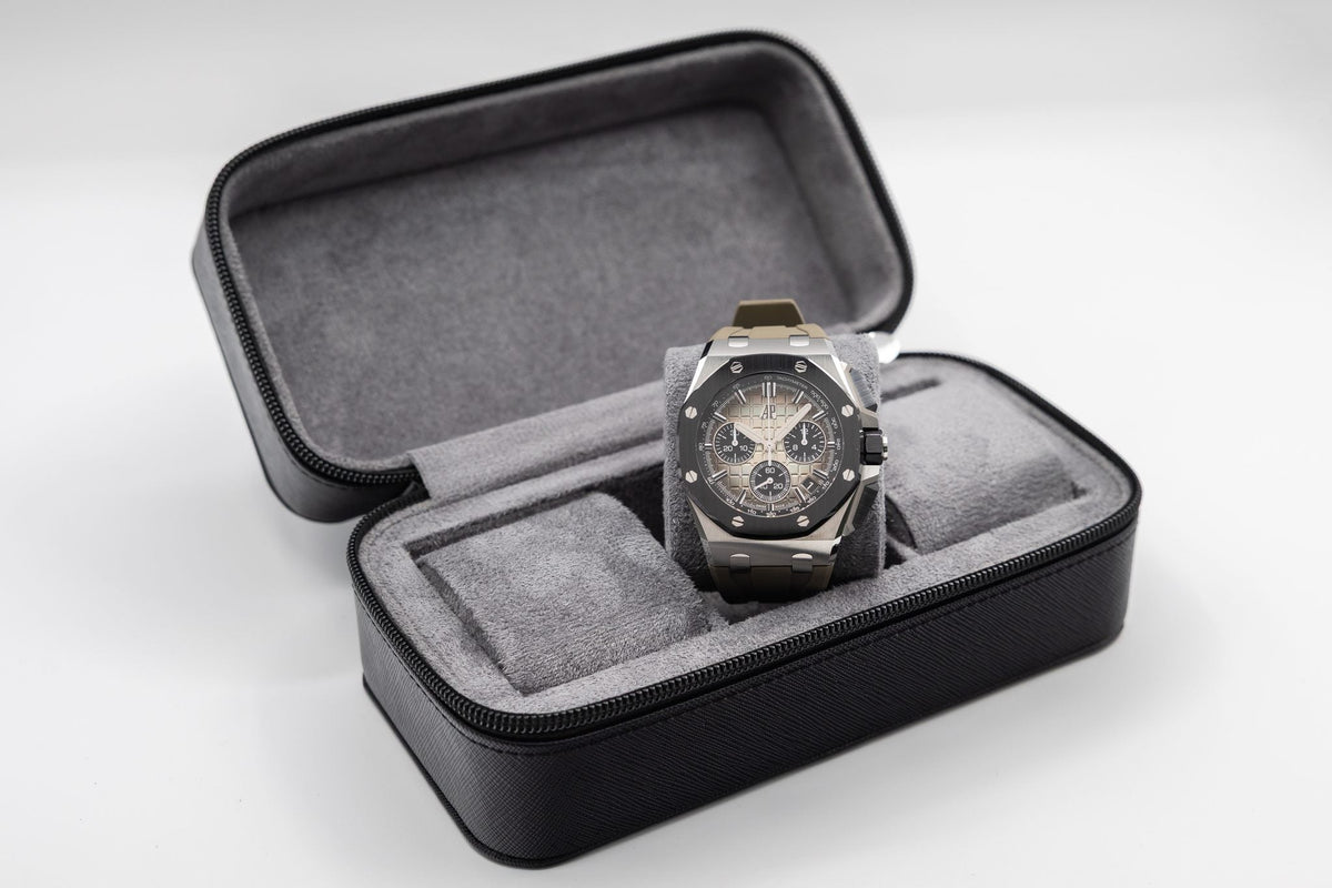 Trio — 3 Watch Case — Nero saffiano, detail